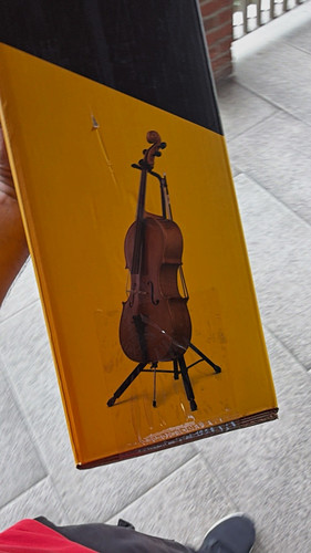 Foldable portable metal tripod - metal,